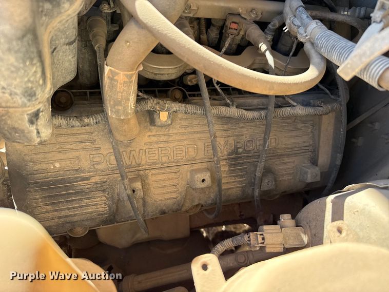 image for item DZ5405 2015 Ford F250 Super Duty Ext. Cab pickup truck