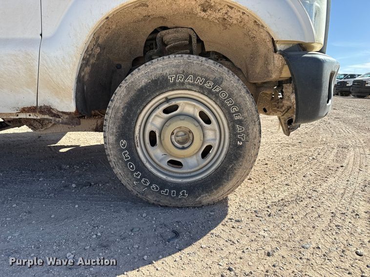 image for item DZ5405 2015 Ford F250 Super Duty Ext. Cab pickup truck