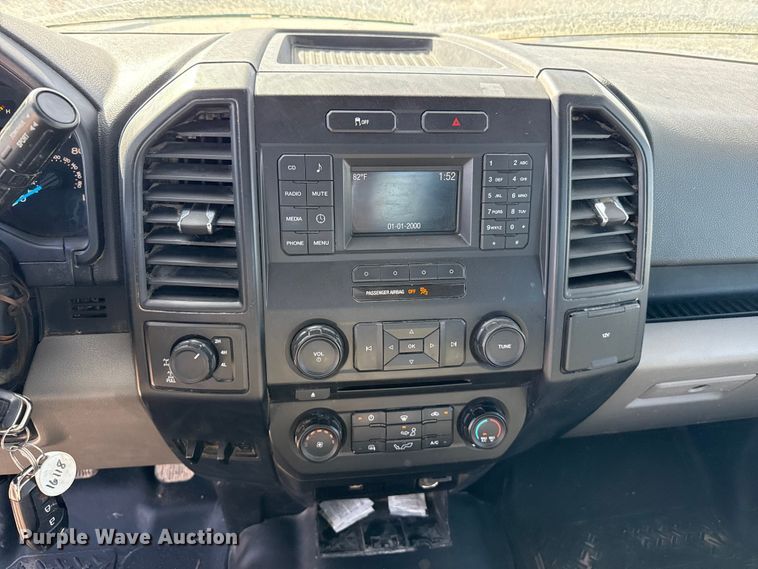 image for item DZ5408 2016 Ford F150 Ext. Cab pickup truck