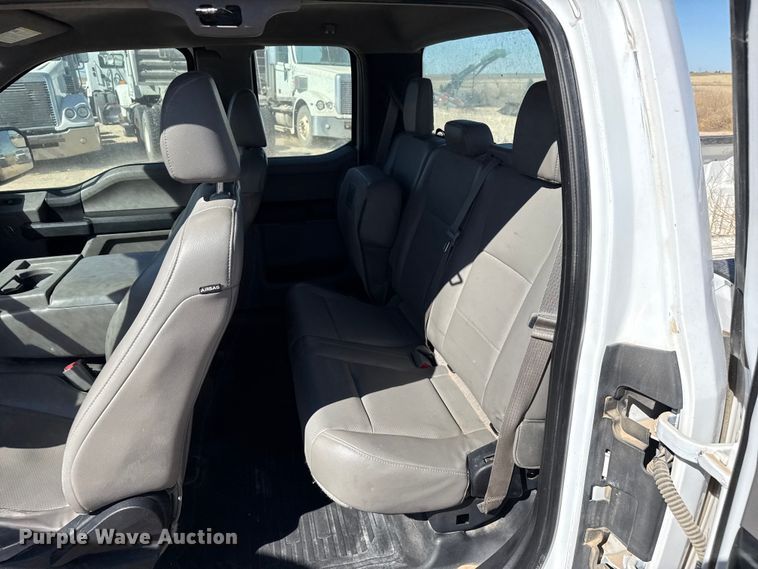 image for item DZ5408 2016 Ford F150 Ext. Cab pickup truck