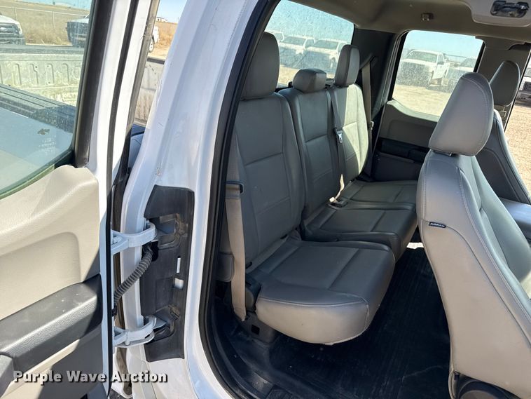 image for item DZ5408 2016 Ford F150 Ext. Cab pickup truck