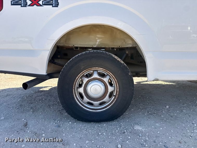 image for item DZ5408 2016 Ford F150 Ext. Cab pickup truck