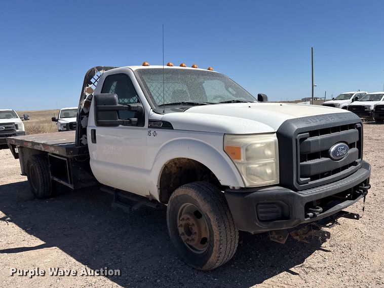 image for item DZ5409 2016 Ford F350 Super Duty flatbed pickup truck