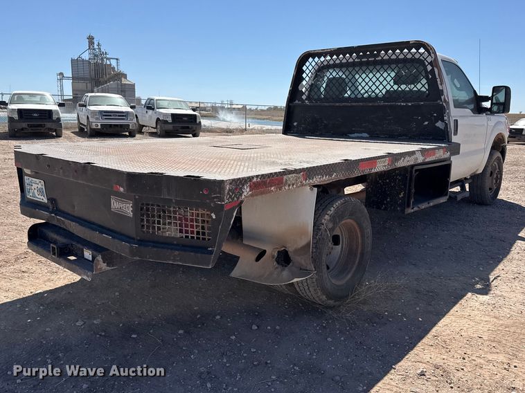 image for item DZ5409 2016 Ford F350 Super Duty flatbed pickup truck
