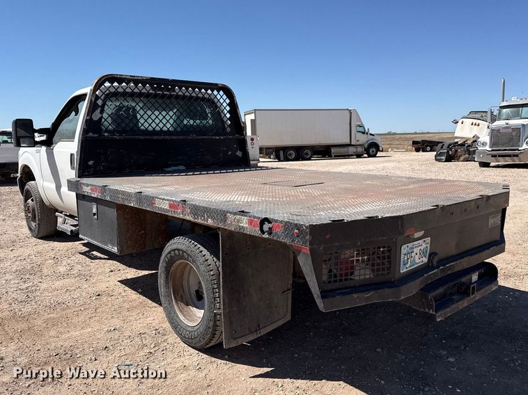 image for item DZ5409 2016 Ford F350 Super Duty flatbed pickup truck