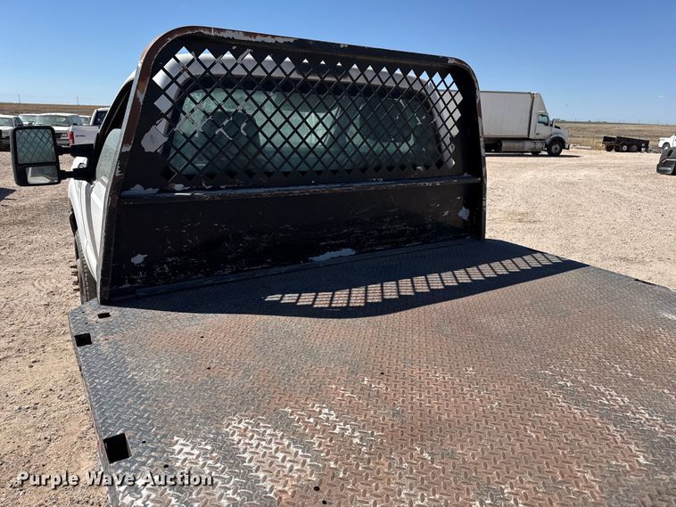 image for item DZ5409 2016 Ford F350 Super Duty flatbed pickup truck