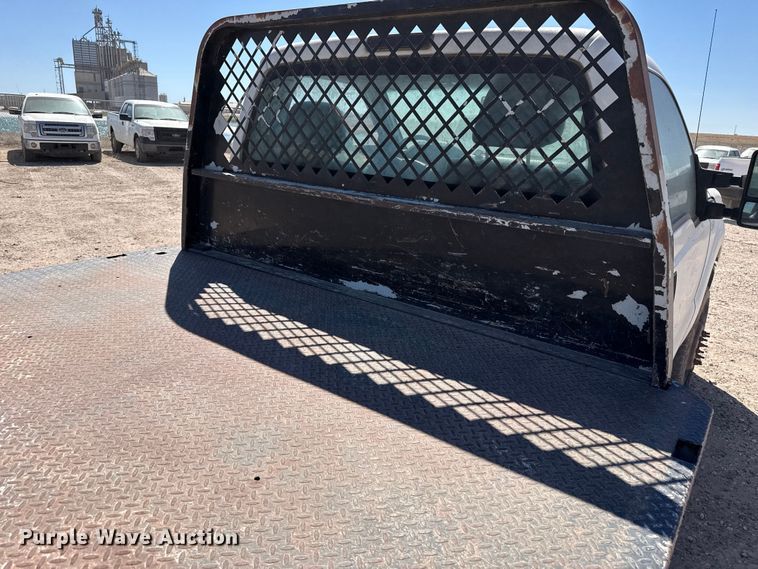 image for item DZ5409 2016 Ford F350 Super Duty flatbed pickup truck