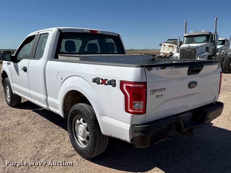 image for item DZ5410 2016 Ford F150 Ext. Cab pickup truck