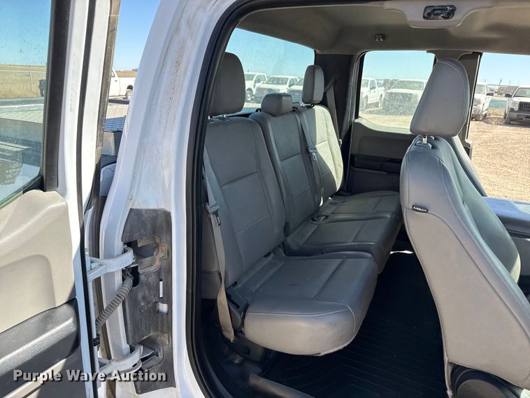 image for item DZ5410 2016 Ford F150 Ext. Cab pickup truck