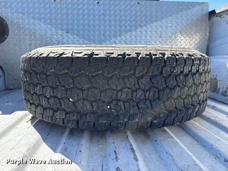 image for item DZ5410 2016 Ford F150 Ext. Cab pickup truck