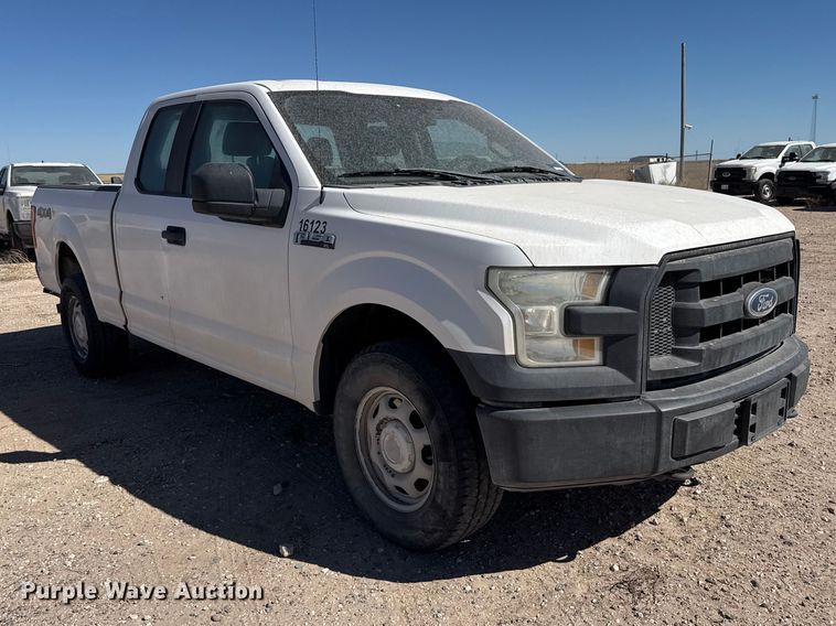 image for item DZ5411 2016 Ford F150 Ext. Cab pickup truck