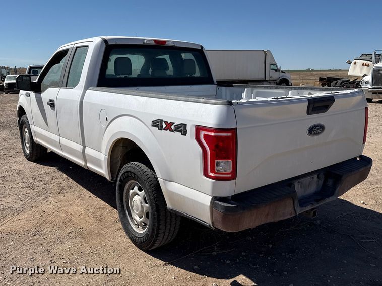 image for item DZ5411 2016 Ford F150 Ext. Cab pickup truck