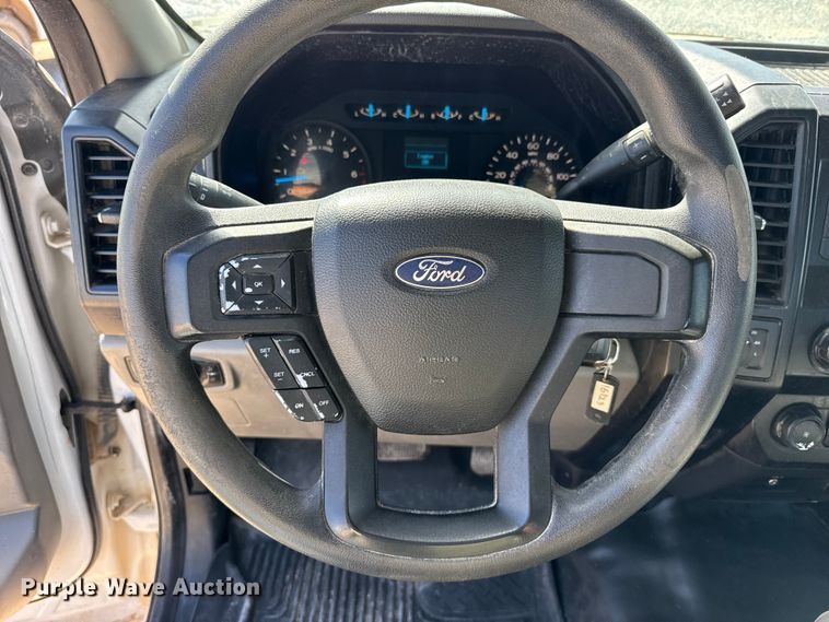 image for item DZ5411 2016 Ford F150 Ext. Cab pickup truck