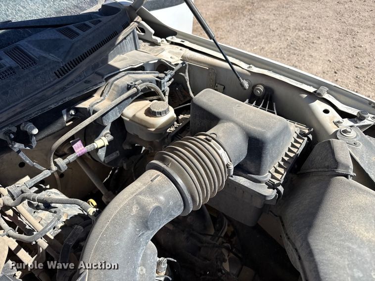 image for item DZ5411 2016 Ford F150 Ext. Cab pickup truck