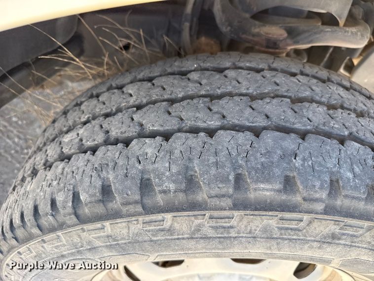 image for item DZ5411 2016 Ford F150 Ext. Cab pickup truck