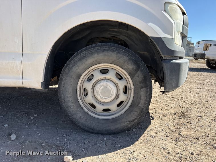 image for item DZ5411 2016 Ford F150 Ext. Cab pickup truck