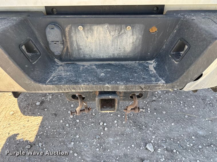 image for item DZ5412 2017 Ford F250 Super Duty Ext. Cab pickup truck