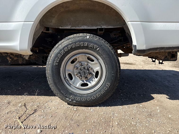 image for item DZ5412 2017 Ford F250 Super Duty Ext. Cab pickup truck