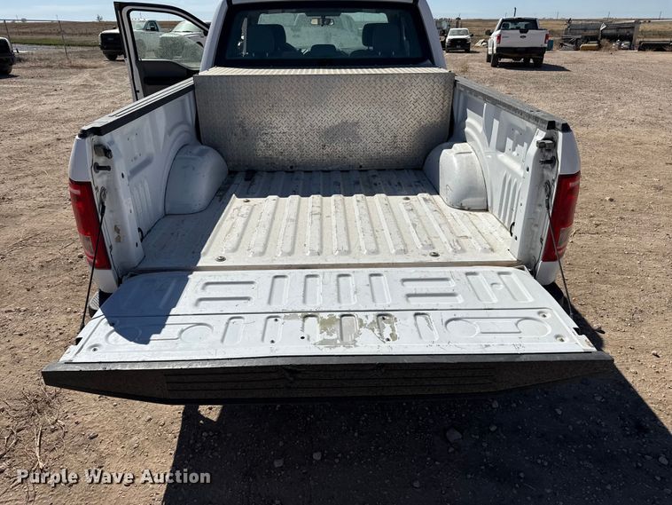 image for item DZ5413 2015 Ford F150 Ext. Cab pickup truck