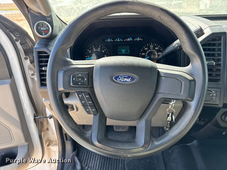 image for item DZ5413 2015 Ford F150 Ext. Cab pickup truck