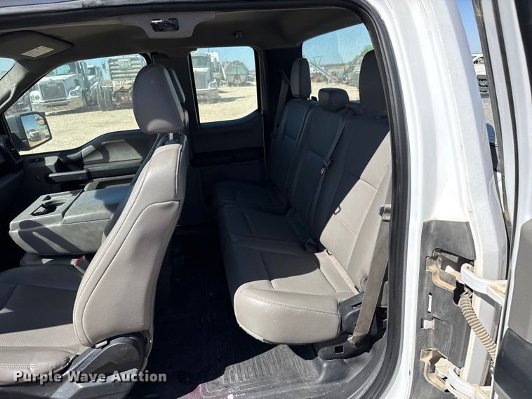 image for item DZ5413 2015 Ford F150 Ext. Cab pickup truck