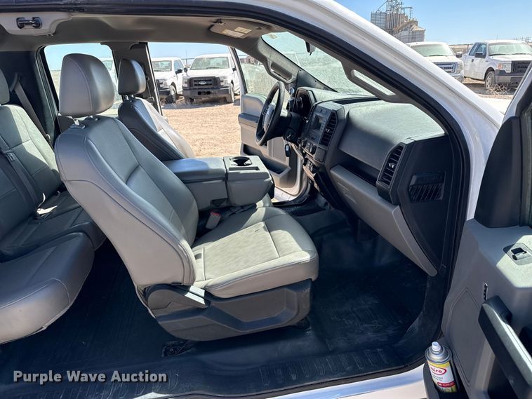 image for item DZ5413 2015 Ford F150 Ext. Cab pickup truck