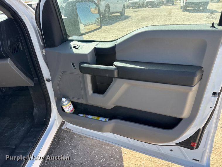 image for item DZ5413 2015 Ford F150 Ext. Cab pickup truck