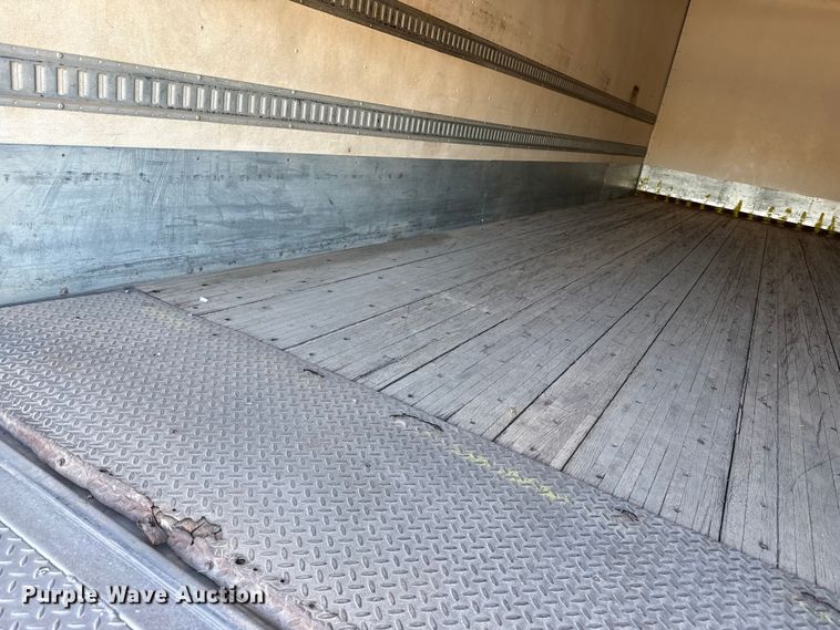 image for item DZ5417 2019 Kenworth T880 box truck