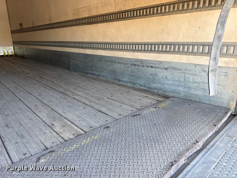 image for item DZ5417 2019 Kenworth T880 box truck