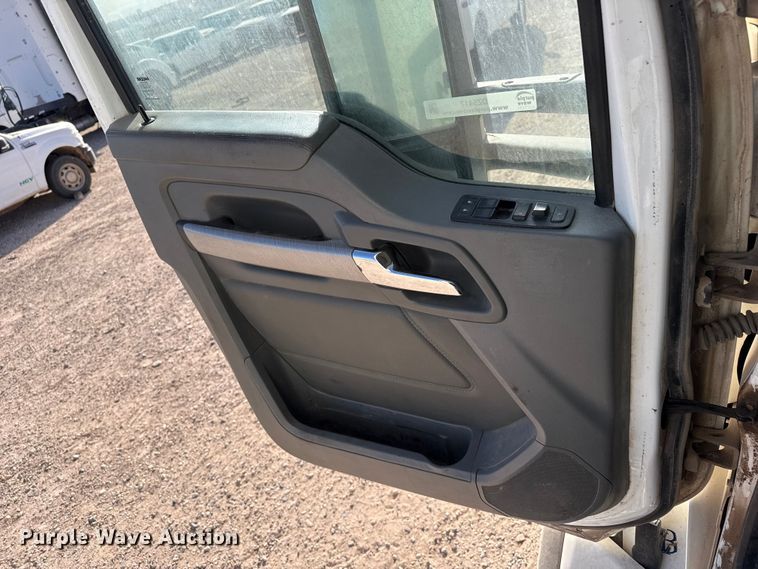 image for item DZ5417 2019 Kenworth T880 box truck