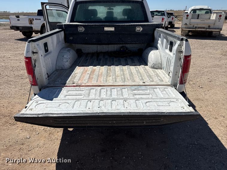 image for item DZ5418 2015 Ford F150 Crew Cab pickup truck