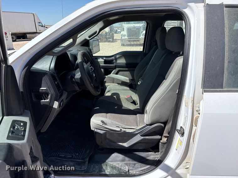 image for item DZ5418 2015 Ford F150 Crew Cab pickup truck