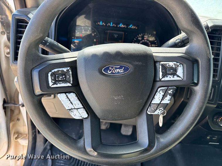 image for item DZ5418 2015 Ford F150 Crew Cab pickup truck