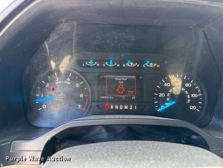 image for item DZ5418 2015 Ford F150 Crew Cab pickup truck