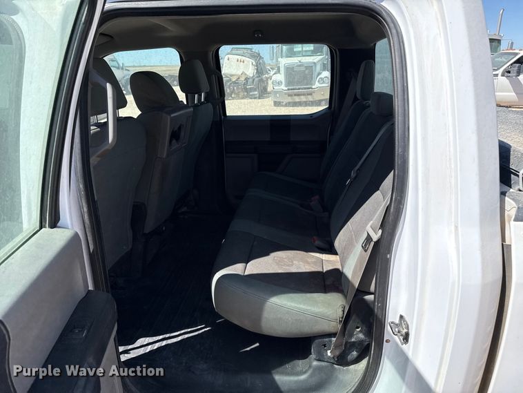 image for item DZ5418 2015 Ford F150 Crew Cab pickup truck