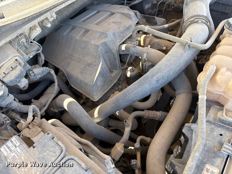 image for item DZ5418 2015 Ford F150 Crew Cab pickup truck