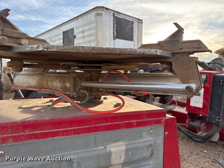 image for item DZ5419 2017 Ranger R980XR tire changer