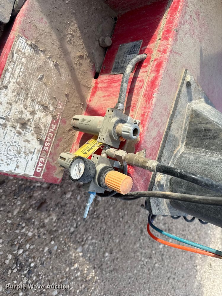 image for item DZ5419 2017 Ranger R980XR tire changer