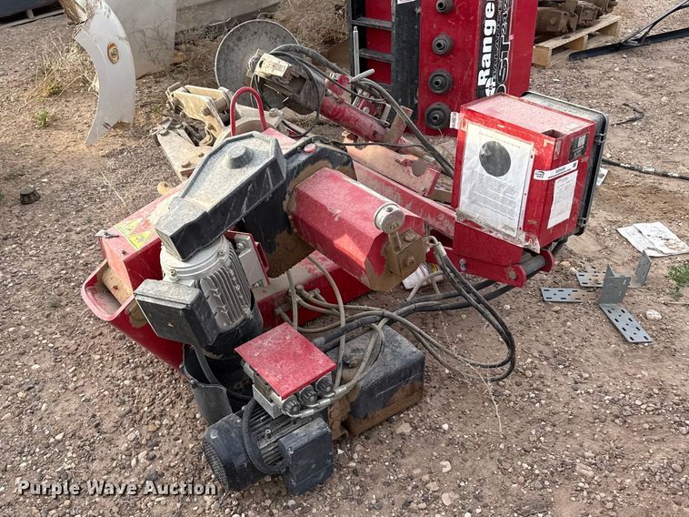 image for item DZ5420 2018 Ranger R26FLT tire changer