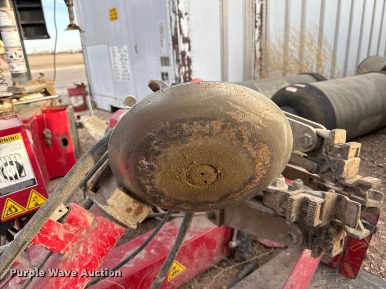 image for item DZ5420 2018 Ranger R26FLT tire changer