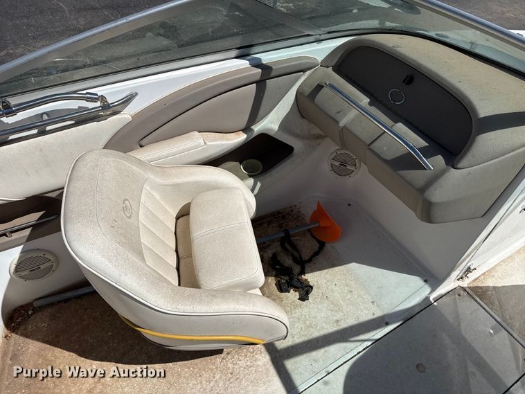 image for item DZ5424 2004 Cobalt 220 boat