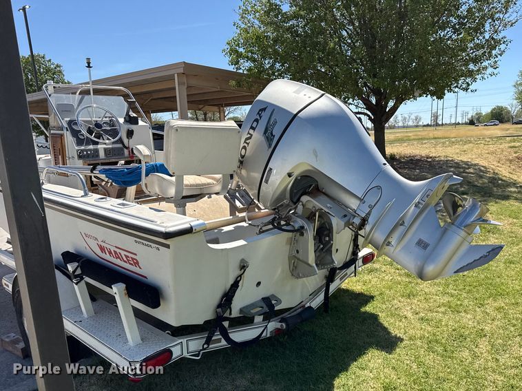 image for item DZ5425 1988 Boston Whaler Outrage 18' boat