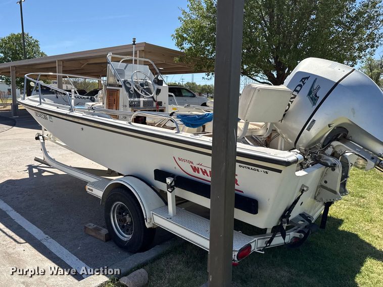 image for item DZ5425 1988 Boston Whaler Outrage 18' boat