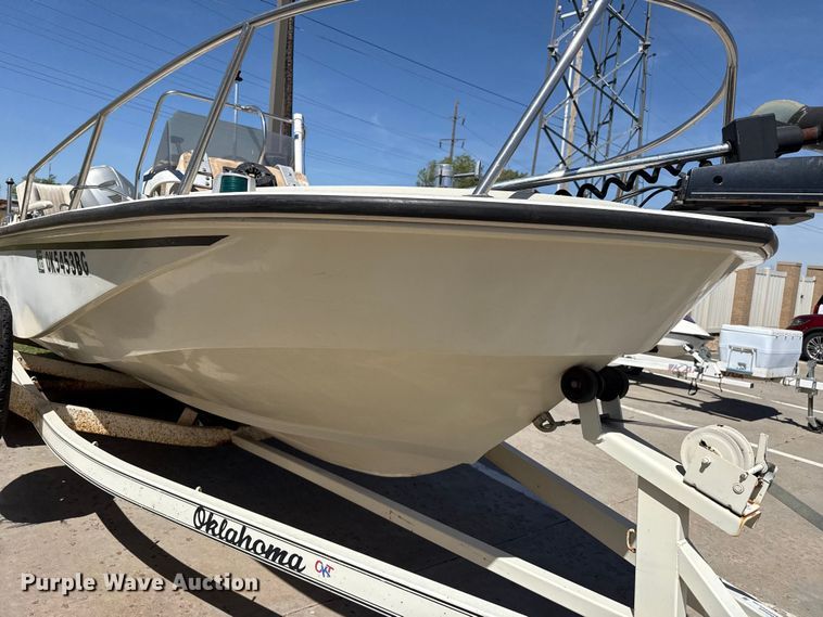 image for item DZ5425 1988 Boston Whaler Outrage 18' boat