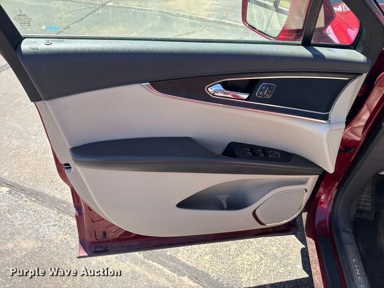 image for item DZ5426 2018 Lincoln MKX SUV