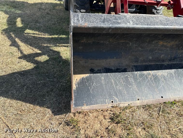 image for item DZ5428 2018 Case IH Farmall 55C MFWD tractor