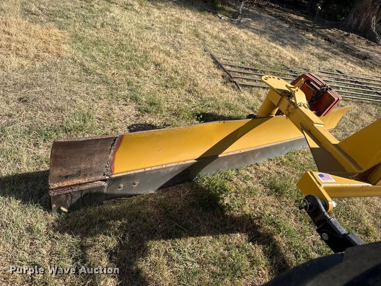 image for item DZ5428 2018 Case IH Farmall 55C MFWD tractor