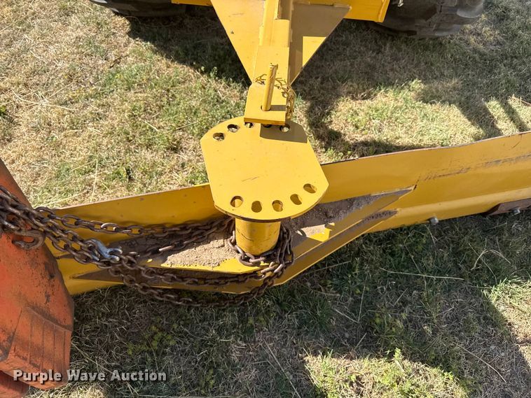 image for item DZ5428 2018 Case IH Farmall 55C MFWD tractor