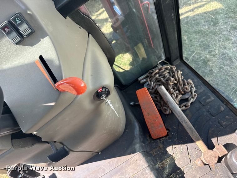 image for item DZ5428 2018 Case IH Farmall 55C MFWD tractor