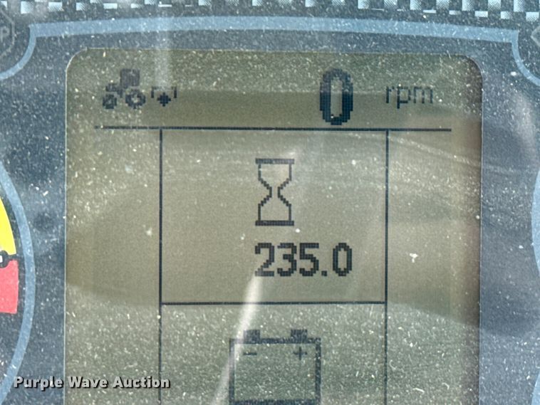 image for item DZ5428 2018 Case IH Farmall 55C MFWD tractor